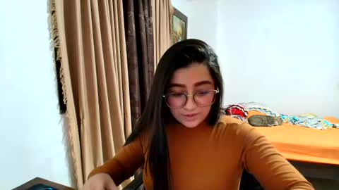 Snapshot of charlotte_richardson chatting on June 14, 1:36 am charlotte_richardson online show from June 14, 1:36 am