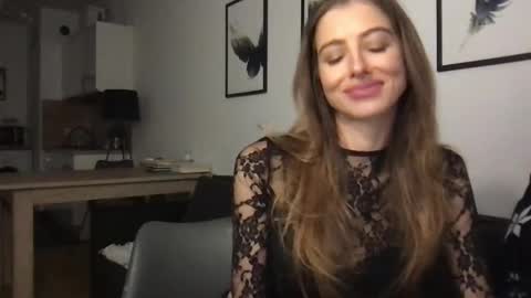 Charlotte Roche online show from February 11, 3:29 pm