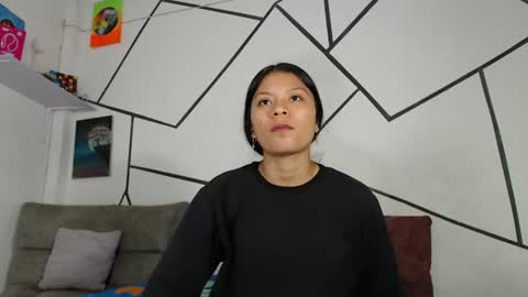 Snapshot of charlotte_vickie chatting on June 17, 11:23 am Charlotte online show from June 17, 11:23 am
