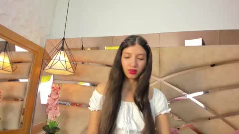 CharlotteBrown online show from December 23, 3:37 am