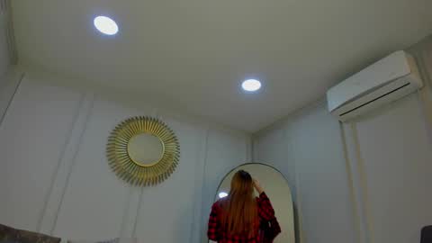 Snapshot of charlottebrownn_ chatting on September 24, 2:37 am charlottebrownn_ online show from September 24, 2:37 am