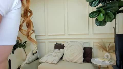 charlottebrownn_ online show from March 4, 12:49 am