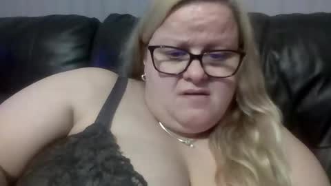 Charlottejones01 online show from April 5, 2:42 am