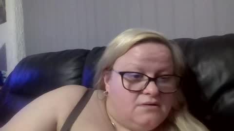 Charlottejones01 online show from April 5, 11:13 pm