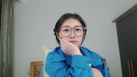 Snapshot of charlottelin chatting on December 14, 7:03 pm Charlotte online show from December 14, 7:03 pm