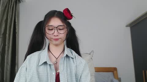 Snapshot of charlottelin chatting on December 22, 4:48 pm Charlotte online show from December 22, 4:48 pm