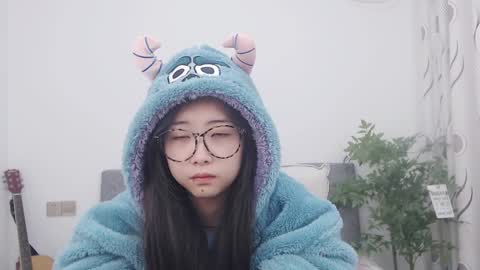 Snapshot of charlottelin chatting on January 3, 7:18 pm Charlotte online show from January 3, 7:18 pm