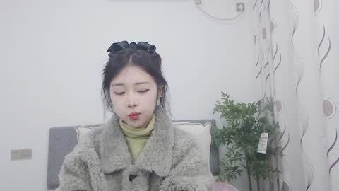 Snapshot of charlottelin chatting on January 15, 3:50 pm Charlotte online show from January 15, 3:50 pm