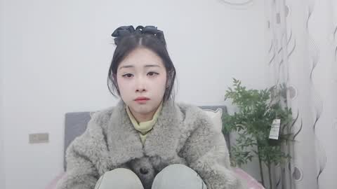 Snapshot of charlottelin chatting on January 15, 6:51 pm Charlotte online show from January 15, 6:51 pm