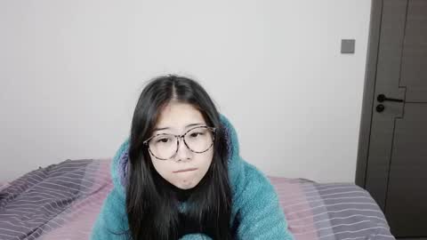 Snapshot of charlottelin chatting on February 13, 9:06 pm Charlotte online show from February 13, 9:06 pm