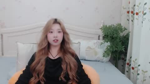 Snapshot of charlottelin chatting on September 13, 9:53 am Charlotte online show from September 13, 9:53 am