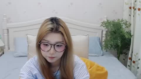 Snapshot of charlottelin chatting on September 20, 3:57 pm Charlotte online show from September 20, 3:57 pm