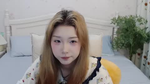 Snapshot of charlottelin chatting on September 24, 7:06 pm Charlotte online show from September 24, 7:06 pm