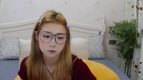 Snapshot of charlottelin chatting on October 14, 1:45 pm Charlotte online show from October 14, 1:45 pm