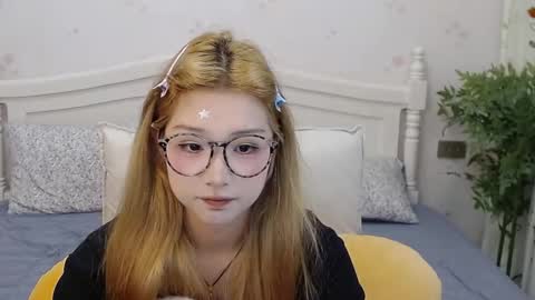 Snapshot of charlottelin chatting on October 18, 2:07 pm Charlotte online show from October 18, 2:07 pm