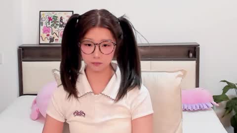 Charlotte online show from April 25, 1:52 pm