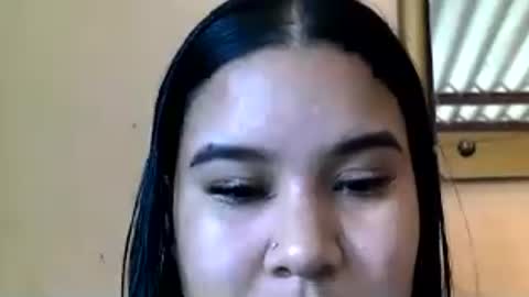 Snapshot of charlottequeen_21 chatting on June 27, 1:28 pm charlottequeen_21 online show from June 27, 1:28 pm