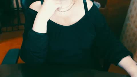 CharlotteXTasty online show from December 13, 4:49 pm