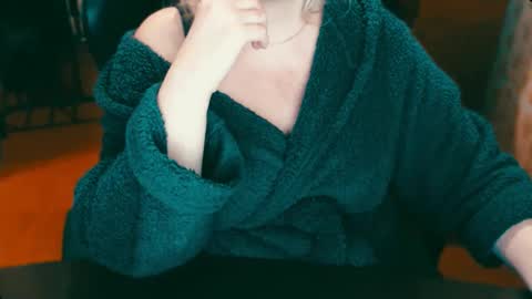 CharlotteXTasty online show from February 10, 8:31 pm