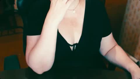 CharlotteXTasty online show from September 15, 1:11 pm