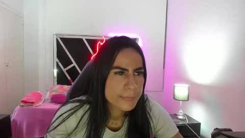   online show from October 11, 11:25 pm