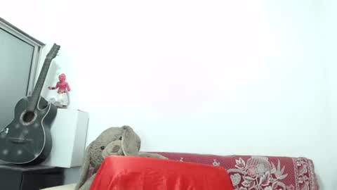 Snapshot of charlydeann chatting on July 31, 2:16 pm online show from July 31, 2:16 pm
