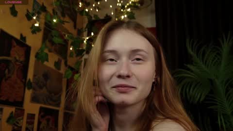 Snapshot of charming_lilly chatting on January 23, 8:45 pm Lissa online show from January 23, 8:45 pm