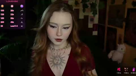 Snapshot of charming_lilly chatting on February 13, 7:56 am Lissa online show from February 13, 7:56 am