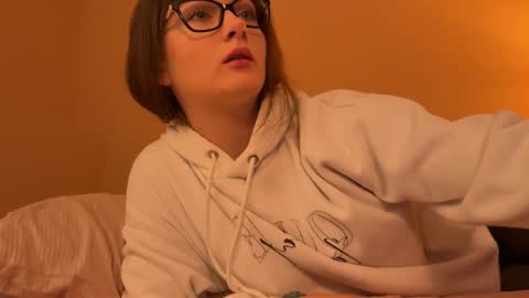 katie online show from December 15, 12:42 pm