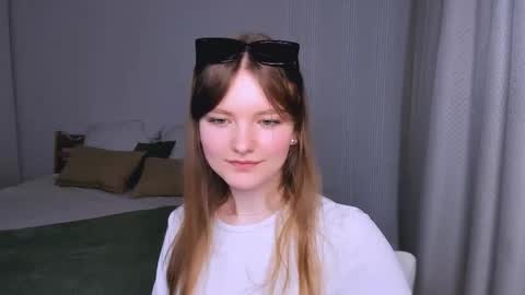 Im Eva online show from May 16, 10:36 am