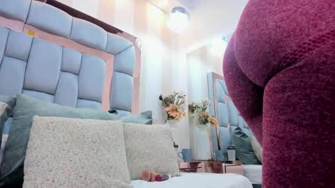 Snapshot of charolnox chatting on February 4, 12:22 pm Charol online show from February 4, 12:22 pm