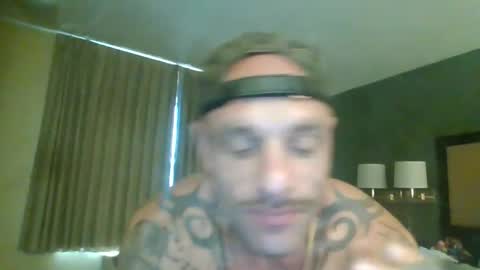 Snapshot of chase2attract chatting on May 14, 7:53 pm Chase2Attract online show from May 14, 7:53 pm
