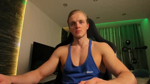 Chase Reed online show from November 14, 9:35 pm