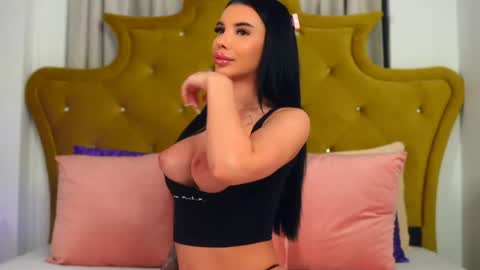 Snapshot of chaturbarbie_ chatting on May 25, 10:16 pm Velma online show from May 25, 10:16 pm
