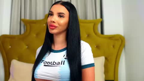 Snapshot of chaturbarbie_ chatting on July 7, 10:25 pm Velma online show from July 7, 10:25 pm