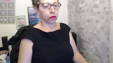 Snapshot of chayla_ruiz chatting on September 8, 8:30 pm CHAYLA VICTORIA RUIZ online show from September 8, 8:30 pm