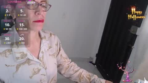 Snapshot of chayla_ruiz chatting on November 7, 11:54 am CHAYLA VICTORIA RUIZ online show from November 7, 11:54 am