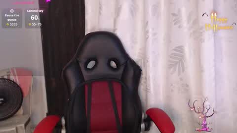 Snapshot of chayla_ruiz chatting on December 3, 11:25 pm CHAYLA VICTORIA RUIZ online show from December 3, 11:25 pm