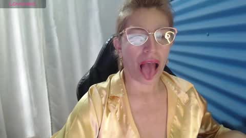 Snapshot of chayla_ruiz chatting on March 30, 9:05 pm CHAYLA VICTORIA RUIZ online show from March 30, 9:05 pm