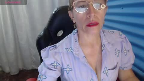 Snapshot of chayla_ruiz chatting on April 6, 12:39 pm CHAYLA VICTORIA RUIZ online show from April 6, 12:39 pm