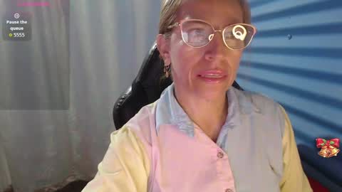 Snapshot of chayla_ruiz chatting on April 11, 11:25 am CHAYLA VICTORIA RUIZ online show from April 11, 11:25 am