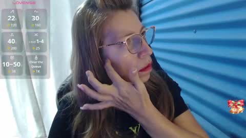 Snapshot of chayla_ruiz chatting on April 15, 7:10 pm CHAYLA VICTORIA RUIZ online show from April 15, 7:10 pm