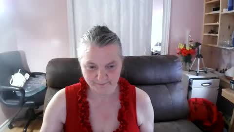 chealsiek online show from June 25, 2:10 pm