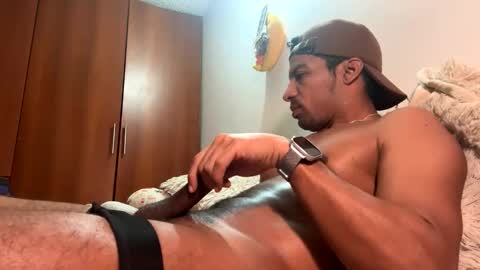 Snapshot of checar14 chatting on April 29, 1:37 pm checar14 online show from April 29, 1:37 pm