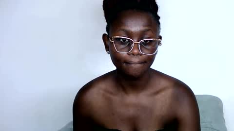 cheeky_charms online show from October 8, 1:09 pm