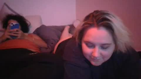 Snapshot of cheekychick420 chatting on June 17, 5:54 am cheekychick420 online show from June 17, 5:54 am