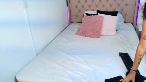 Snapshot of cheerry_moon chatting on March 2, 7:32 pm cheerry_moon online show from March 2, 7:32 pm