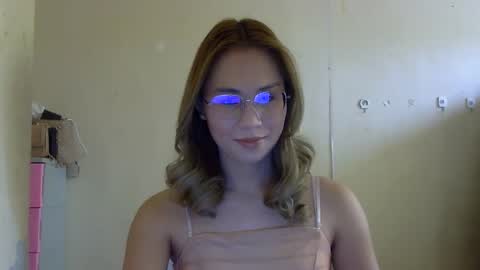 chelly4u69 online show from October 11, 3:06 am