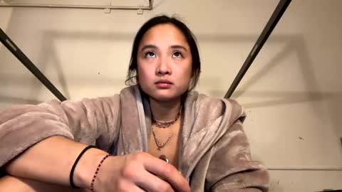 Snapshot of chellybear101 chatting on December 4, 11:57 pm chellybear101 online show from December 4, 11:57 pm