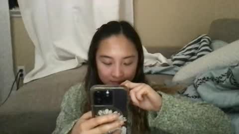 Snapshot of chellybear101 chatting on February 11, 8:05 am chellybear101 online show from February 11, 8:05 am